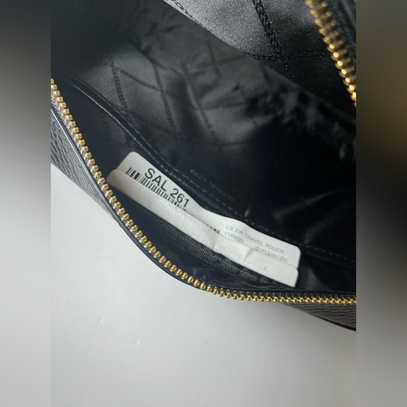 Charm Large East West Signature Logo Camera Crossbody Bag With Missing strap - Picture 7 of 7